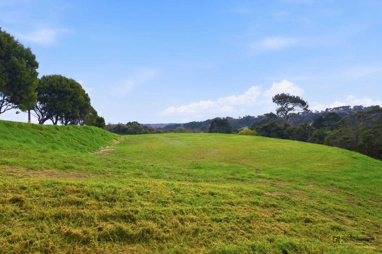 Slider image of 14 McGiven Place, Auckland