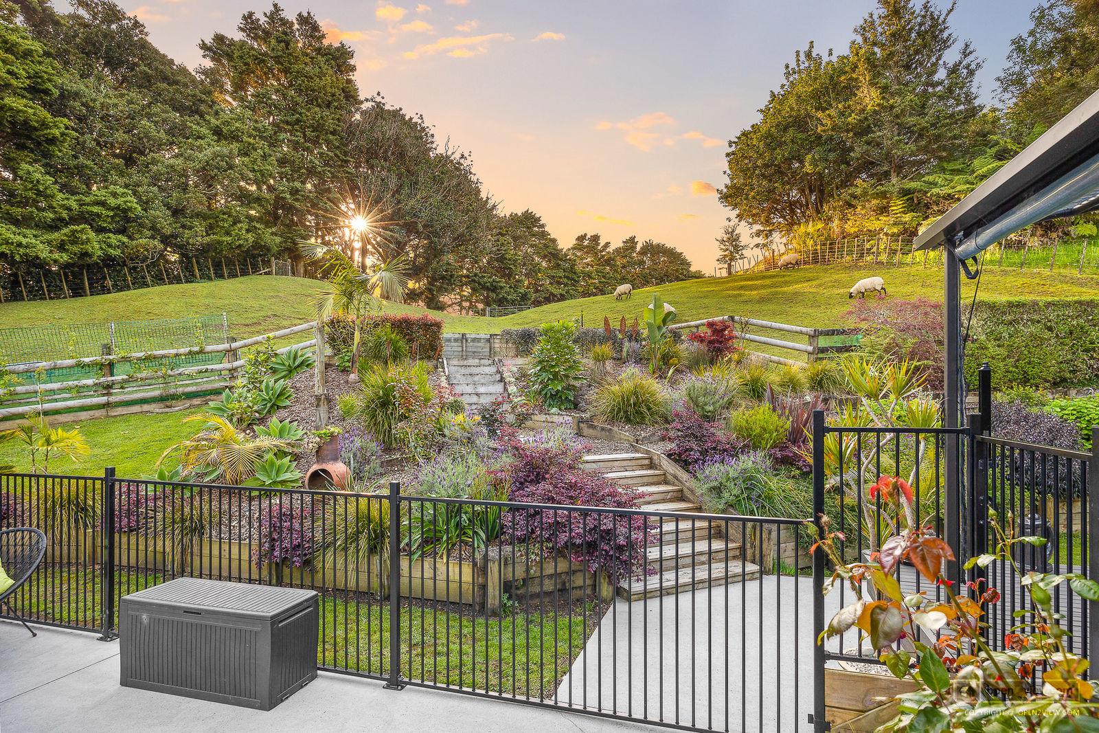 Slider image of 81 Taylor Road, Auckland