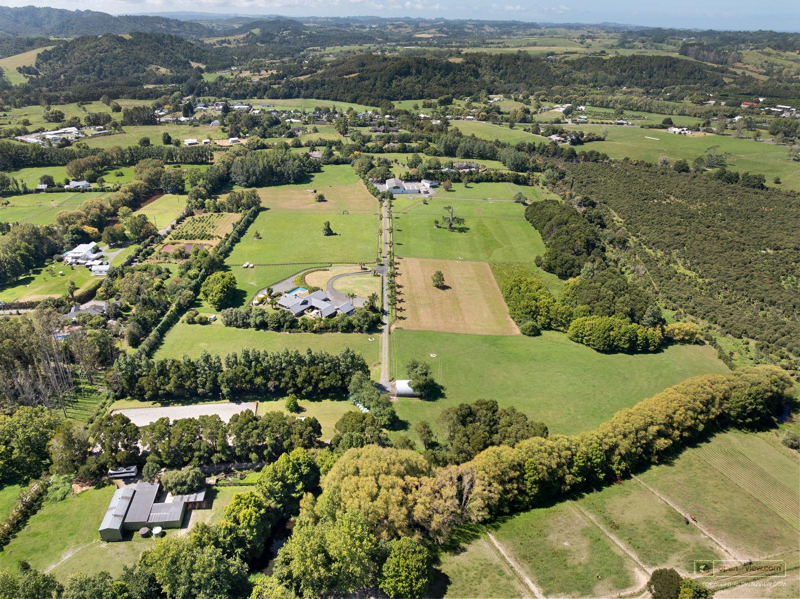 Slider image of 945 Kahikatea Flat Road, Auckland