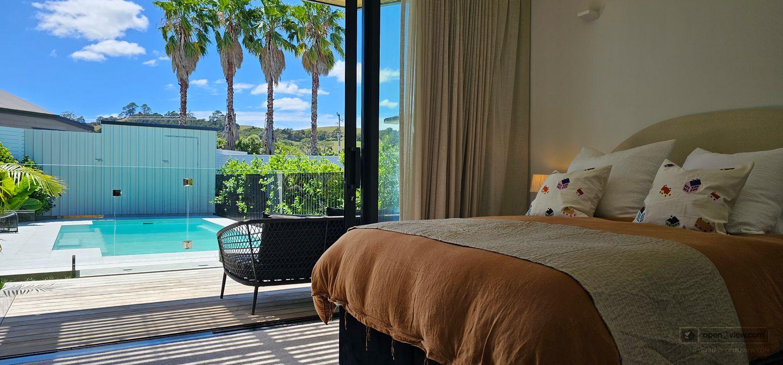 Slider image of 22 Torea Road, Auckland