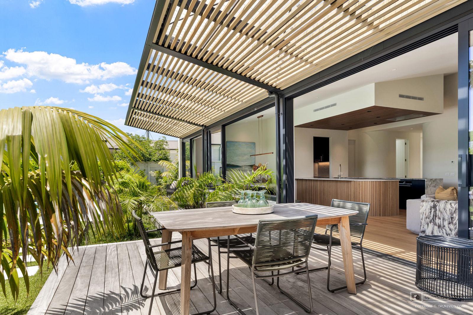 Slider image of 22 Torea Road, Auckland
