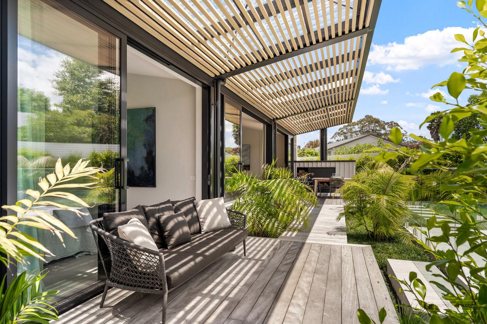 Slider image of 22 Torea Road, Auckland