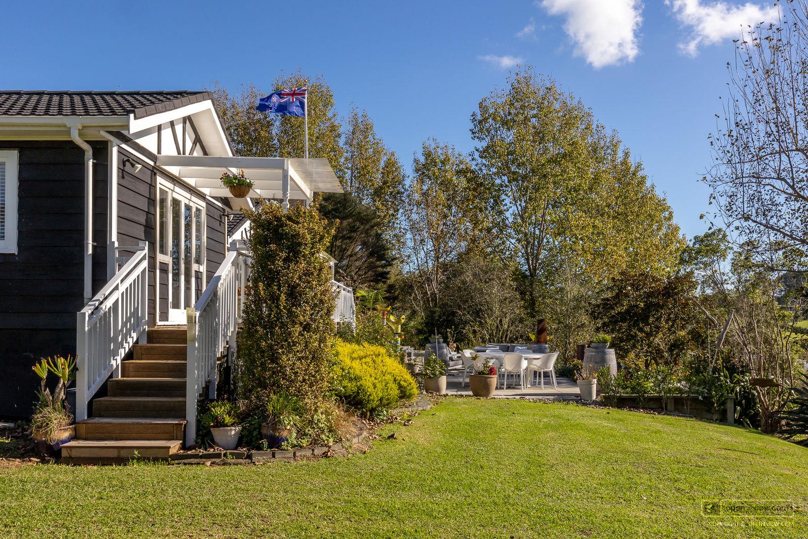 Slider image of 1410 Old North Road, Auckland