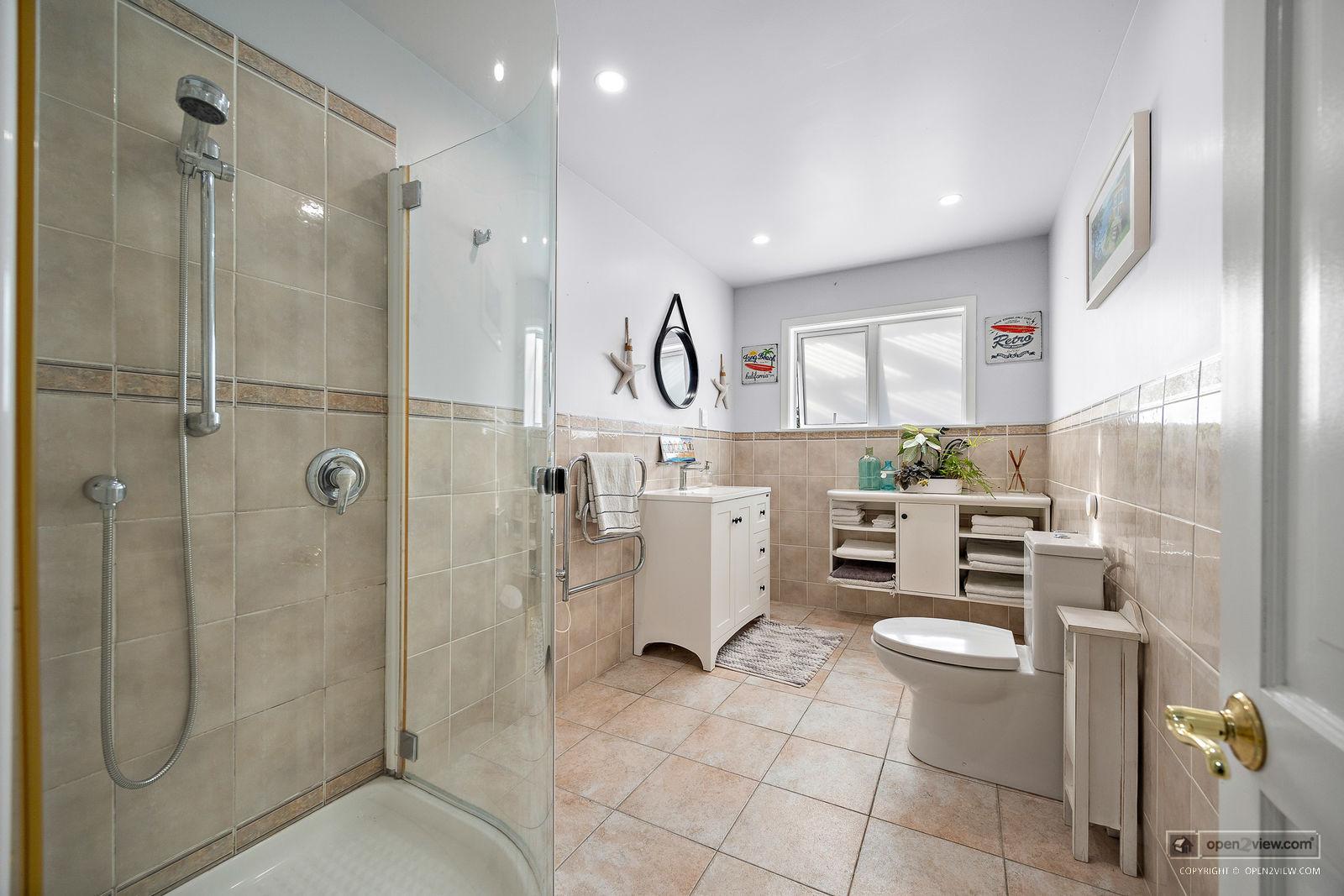Slider image of 1410 Old North Road, Auckland