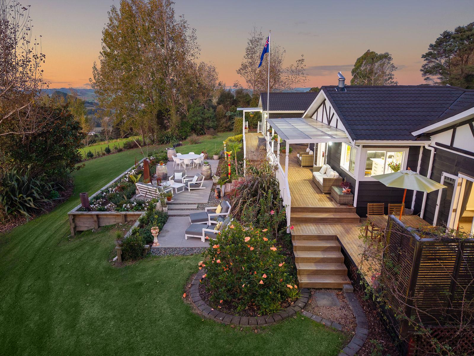 Slider image of 1410 Old North Road, Auckland