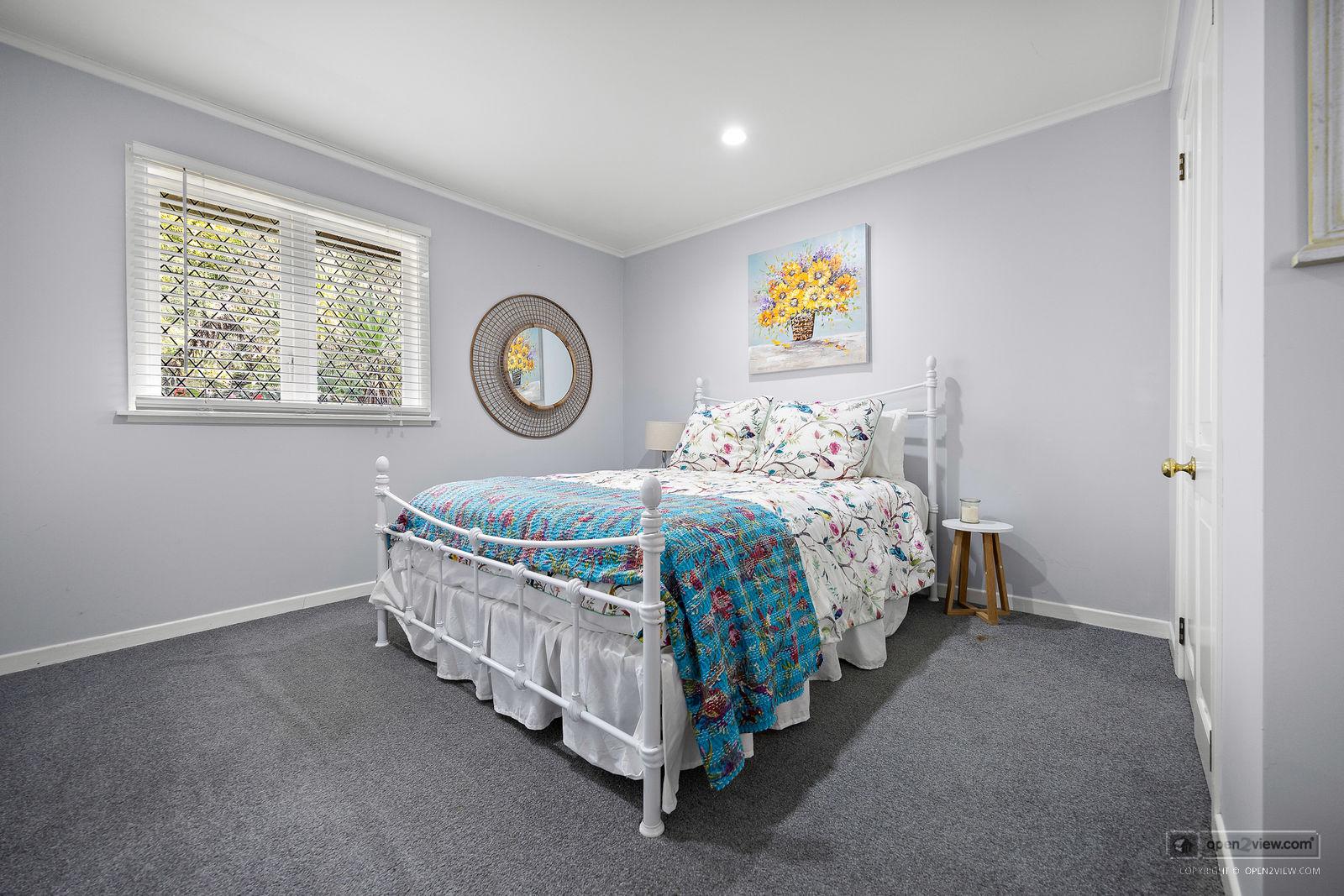 Slider image of 1410 Old North Road, Auckland