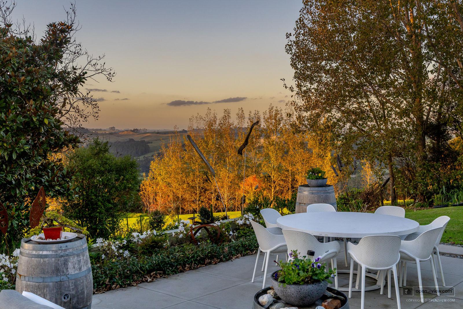 Slider image of 1410 Old North Road, Auckland