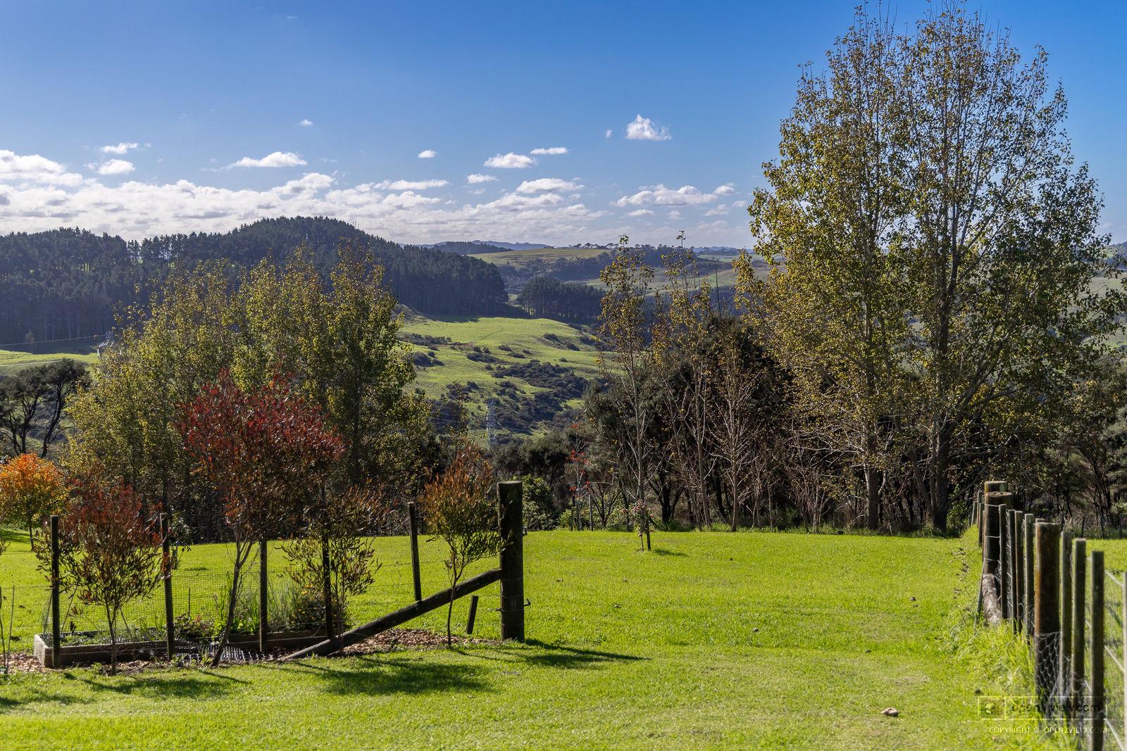 Slider image of 1410 Old North Road, Auckland