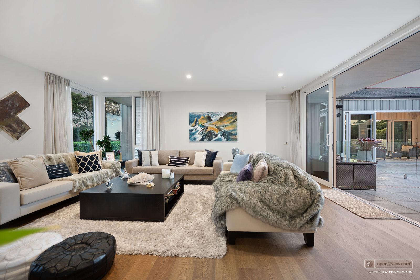 Slider image of 20 Stevensons Crescent, Auckland