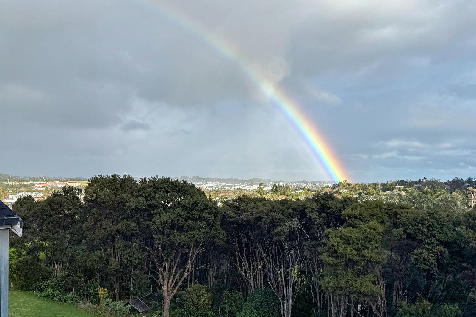 Slider image of 20 Stevensons Crescent, Auckland