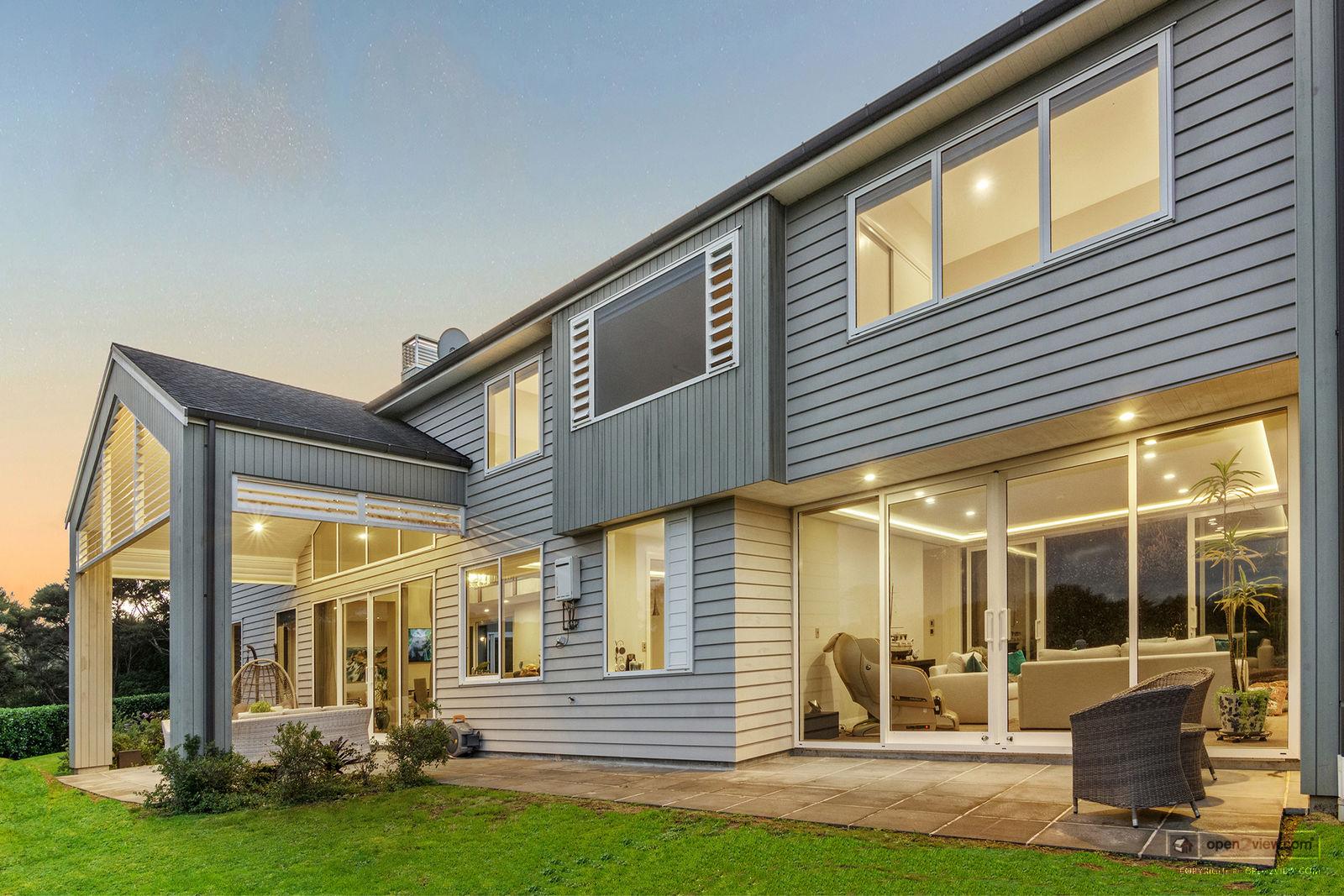 Slider image of 20 Stevensons Crescent, Auckland