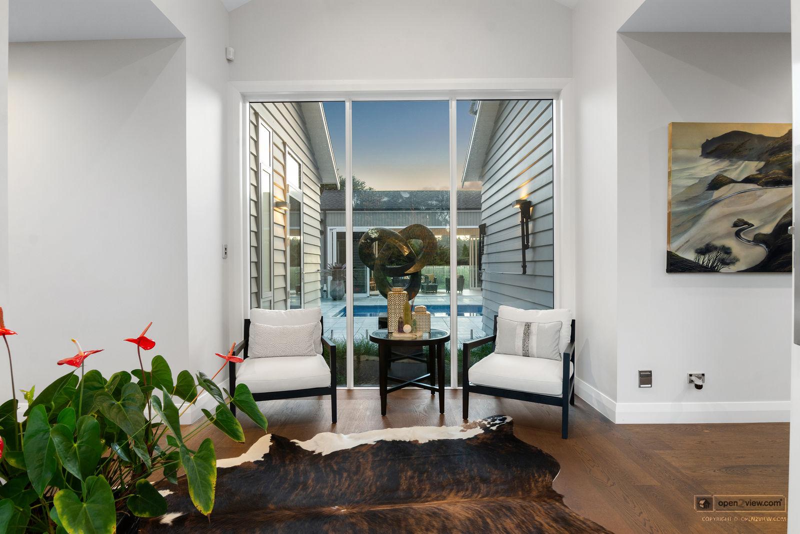 Slider image of 20 Stevensons Crescent, Auckland