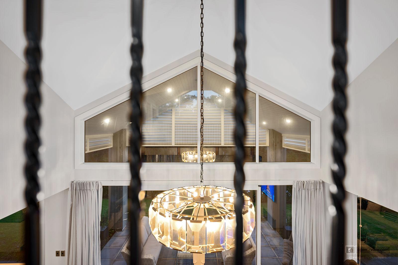 Slider image of 20 Stevensons Crescent, Auckland