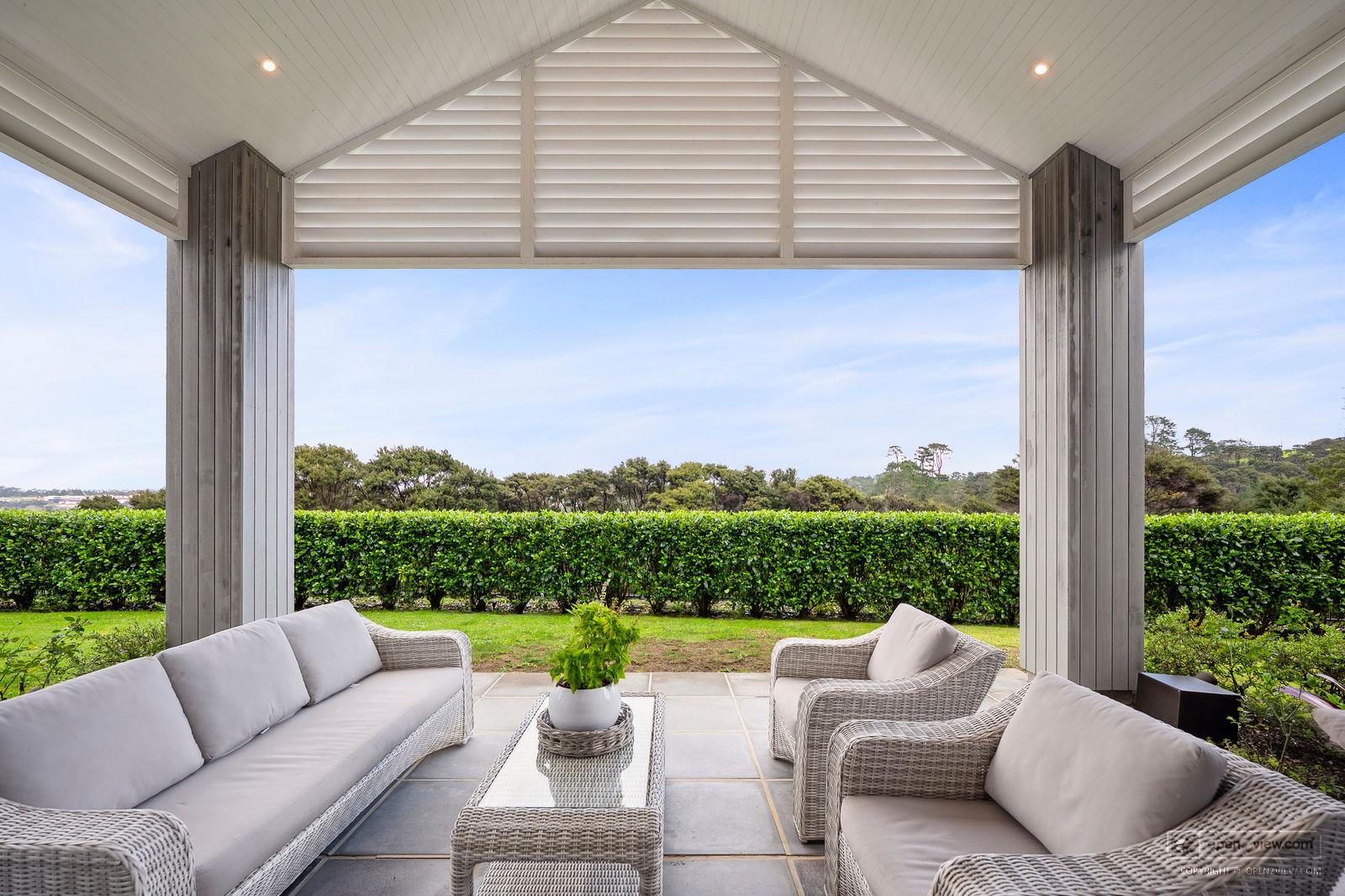 Slider image of 20 Stevensons Crescent, Auckland