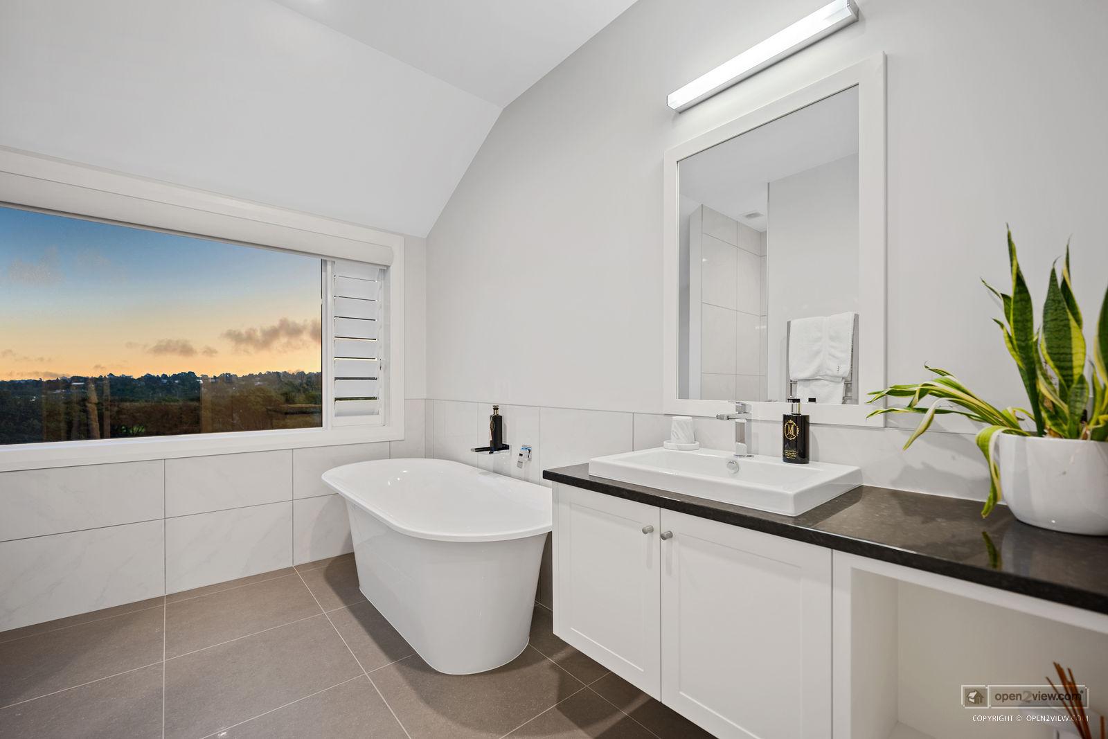 Slider image of 20 Stevensons Crescent, Auckland