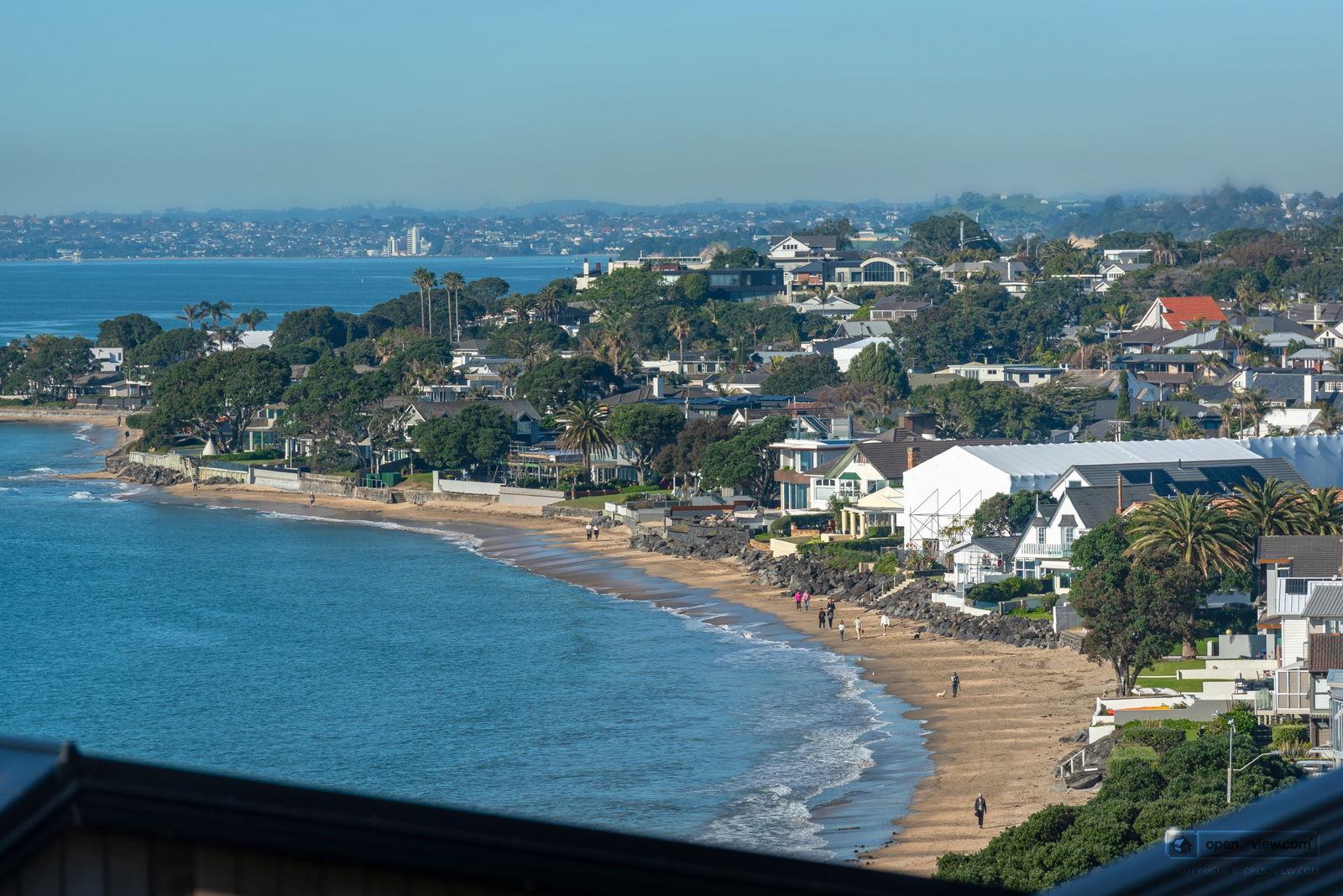 Slider image of A/22 Beach Road, Auckland