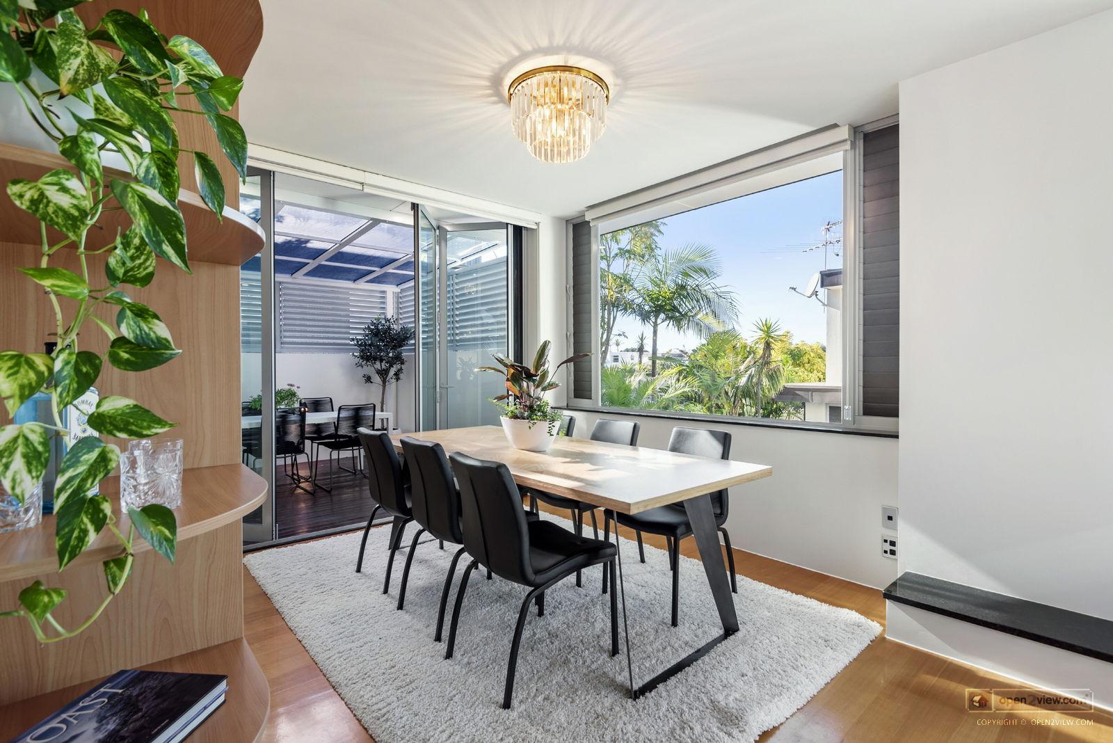 Slider image of A/22 Beach Road, Auckland