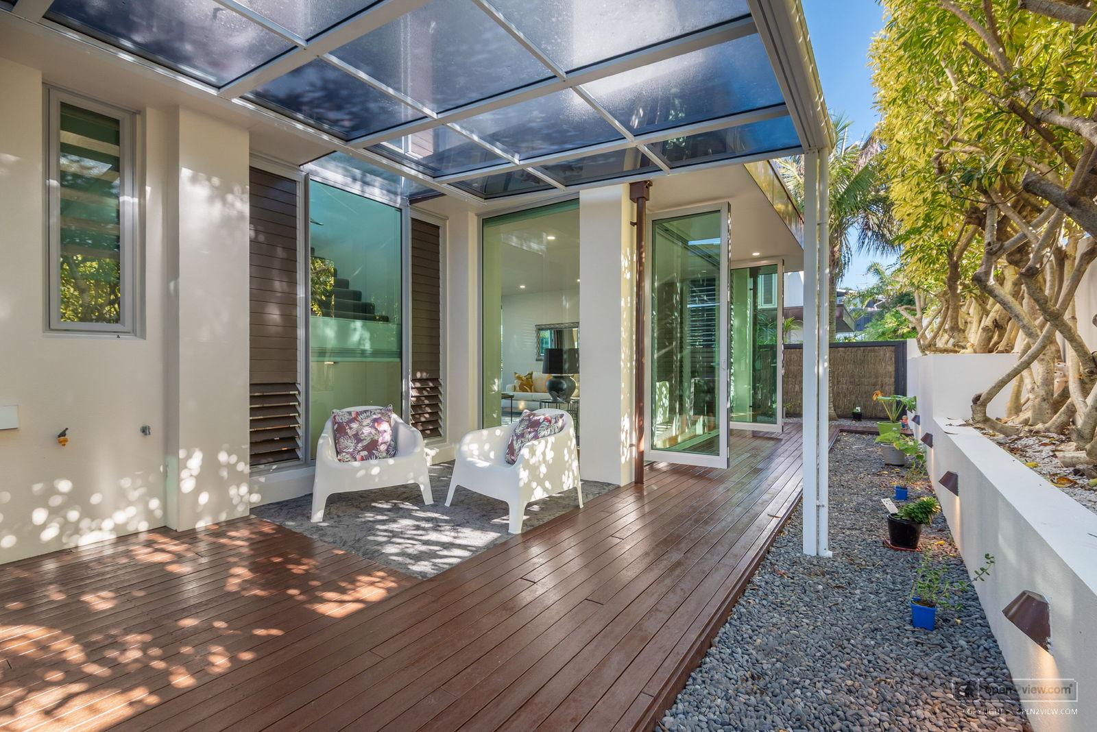 Slider image of A/22 Beach Road, Auckland