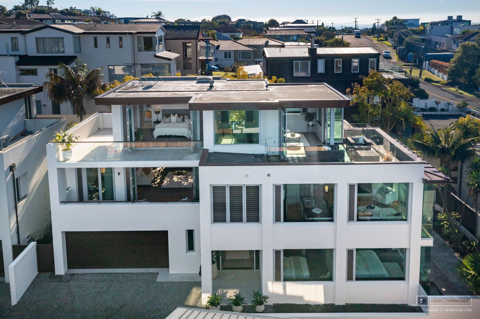 Slider image of A/22 Beach Road, Auckland