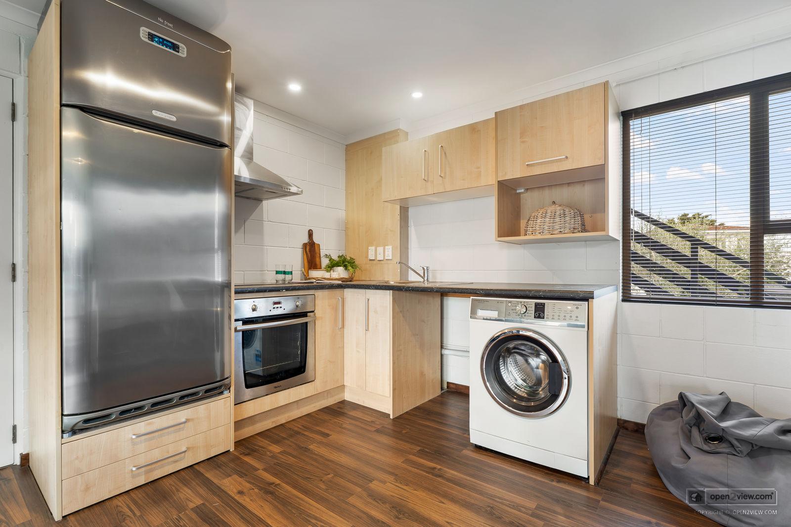 Slider image of 17 Argo Rise, Auckland
