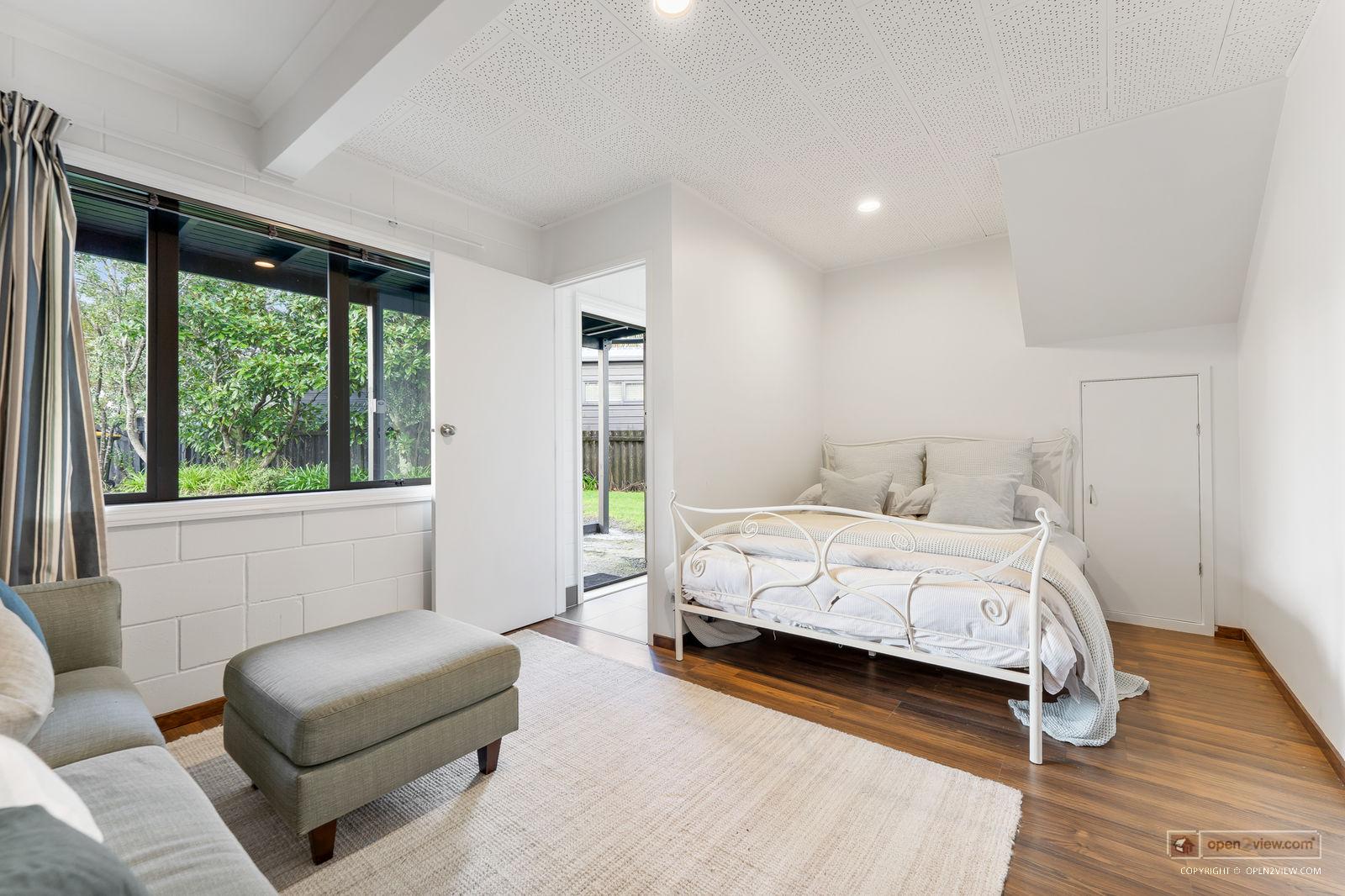 Slider image of 17 Argo Rise, Auckland