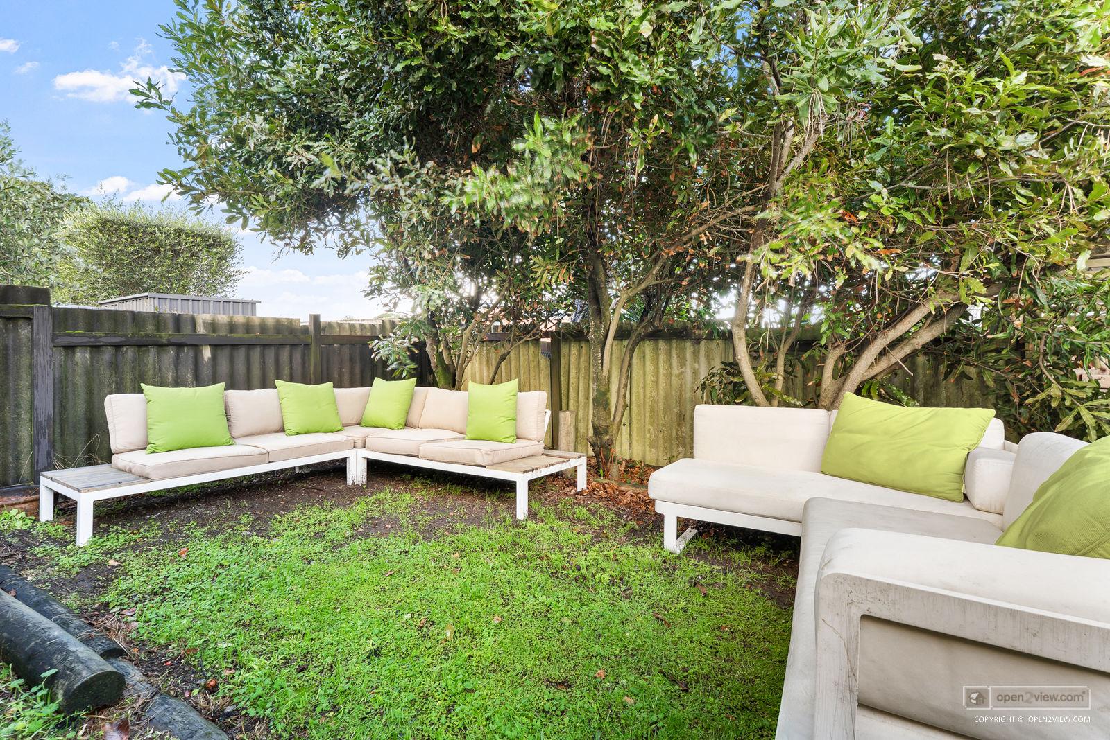 Slider image of 17 Argo Rise, Auckland