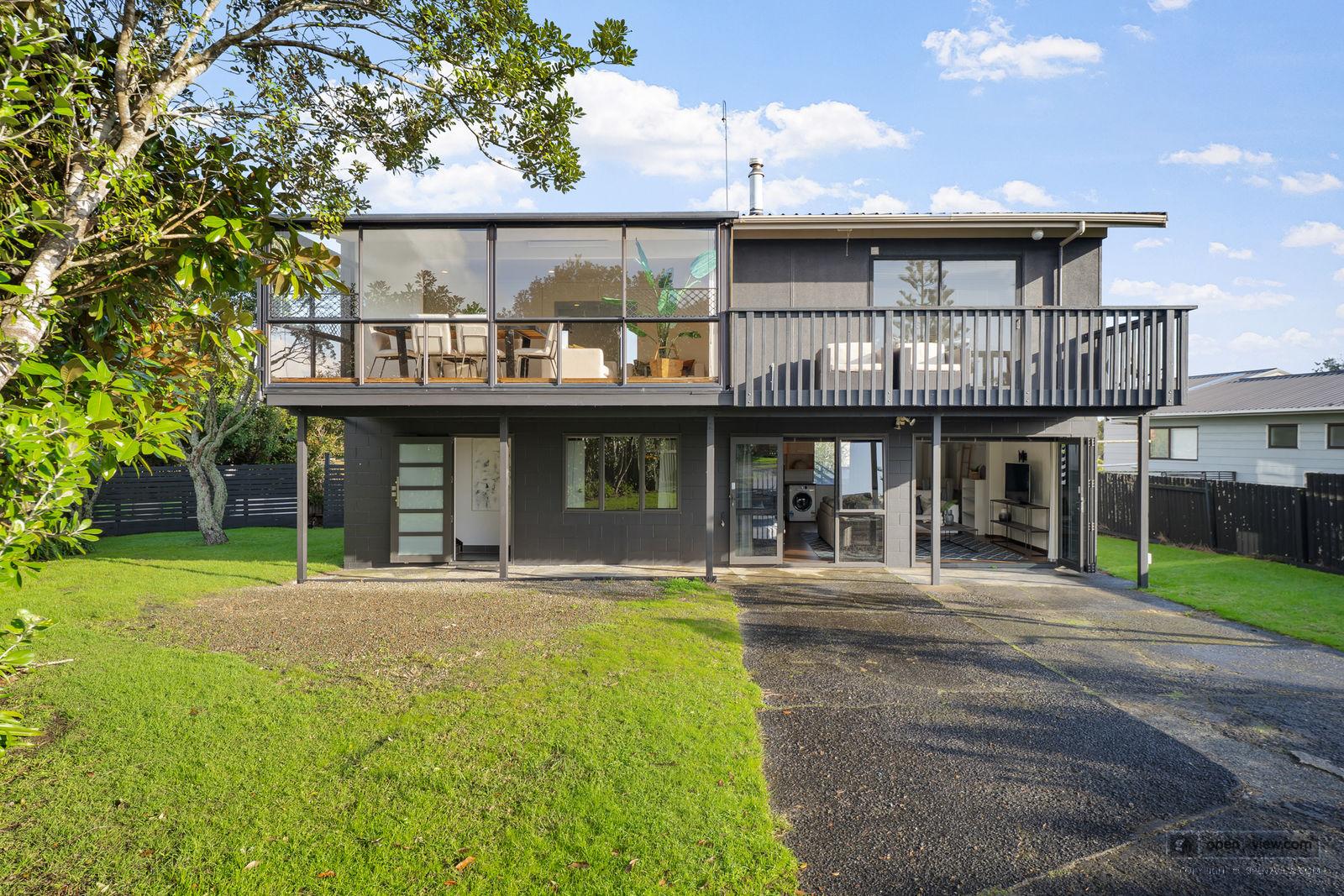 Slider image of 17 Argo Rise, Auckland