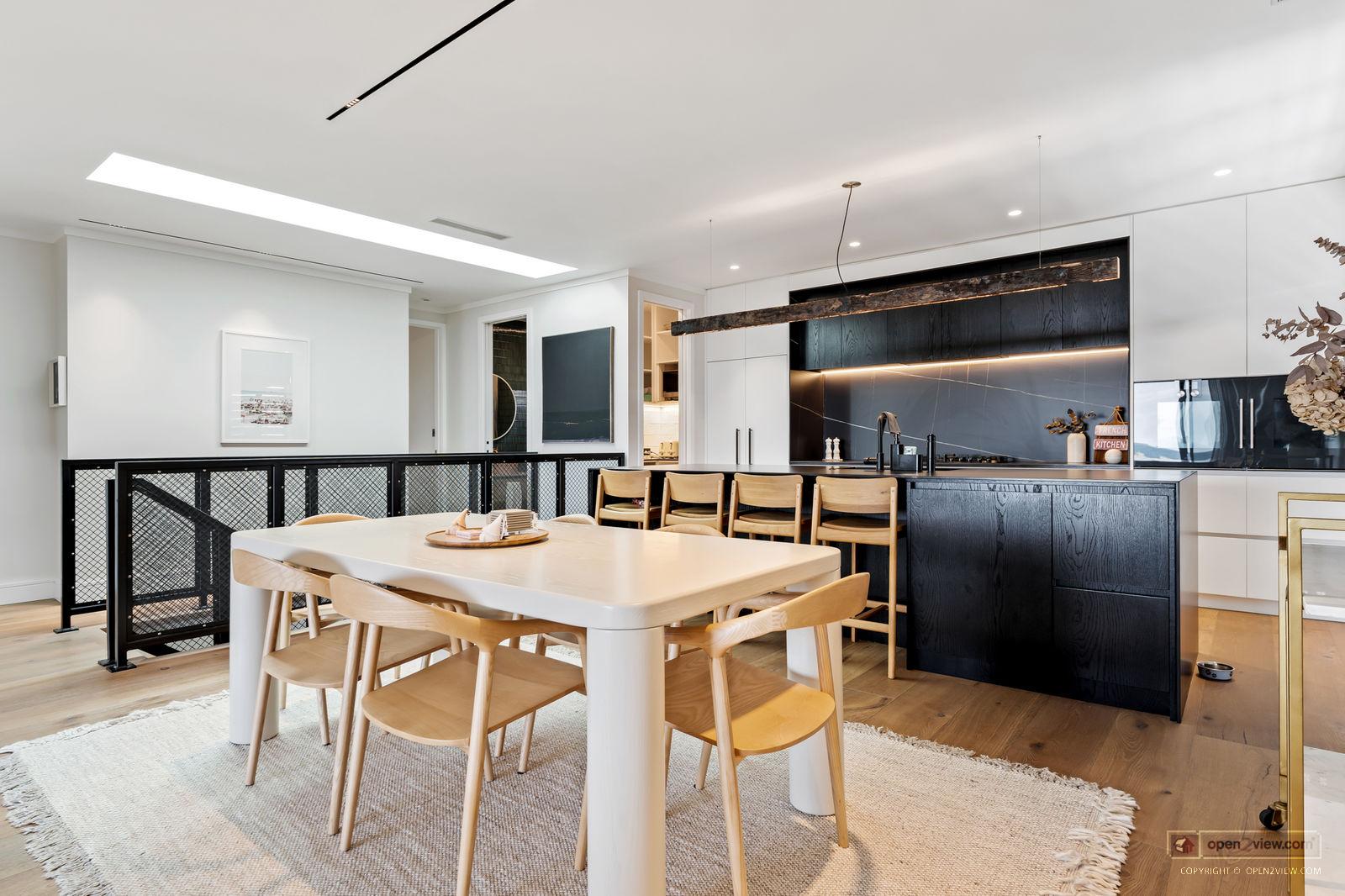 Slider image of 8 Lagoon Way, Auckland