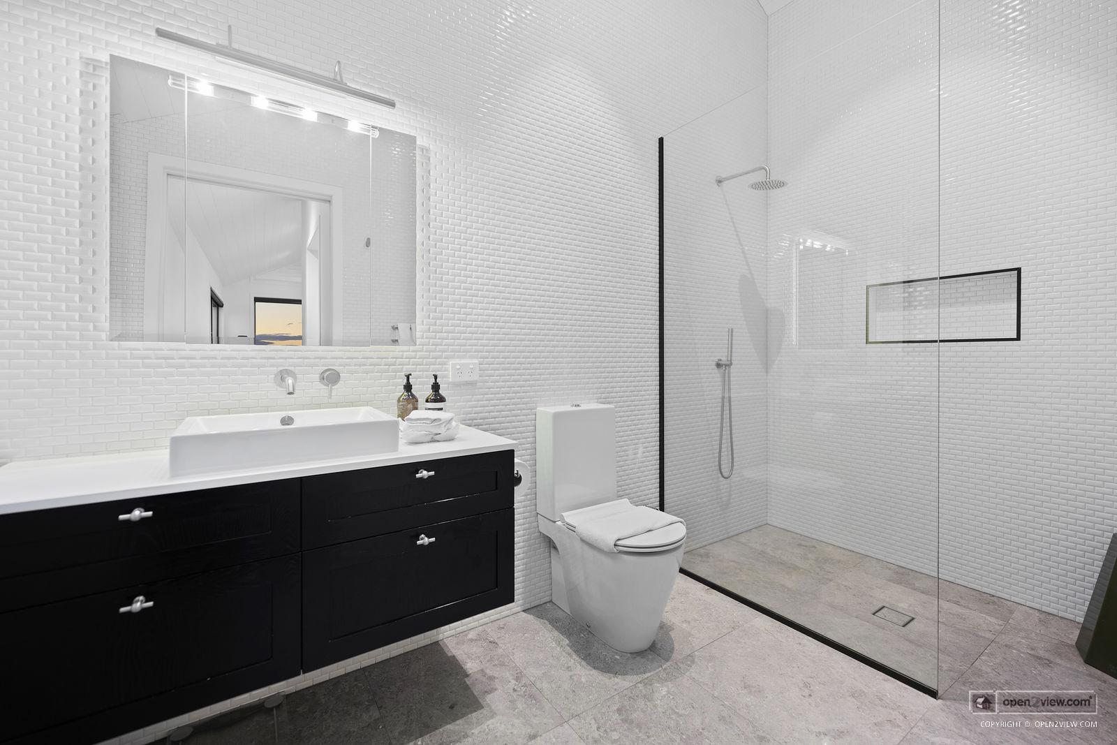 Slider image of 24 Seacliffe Avenue, Auckland