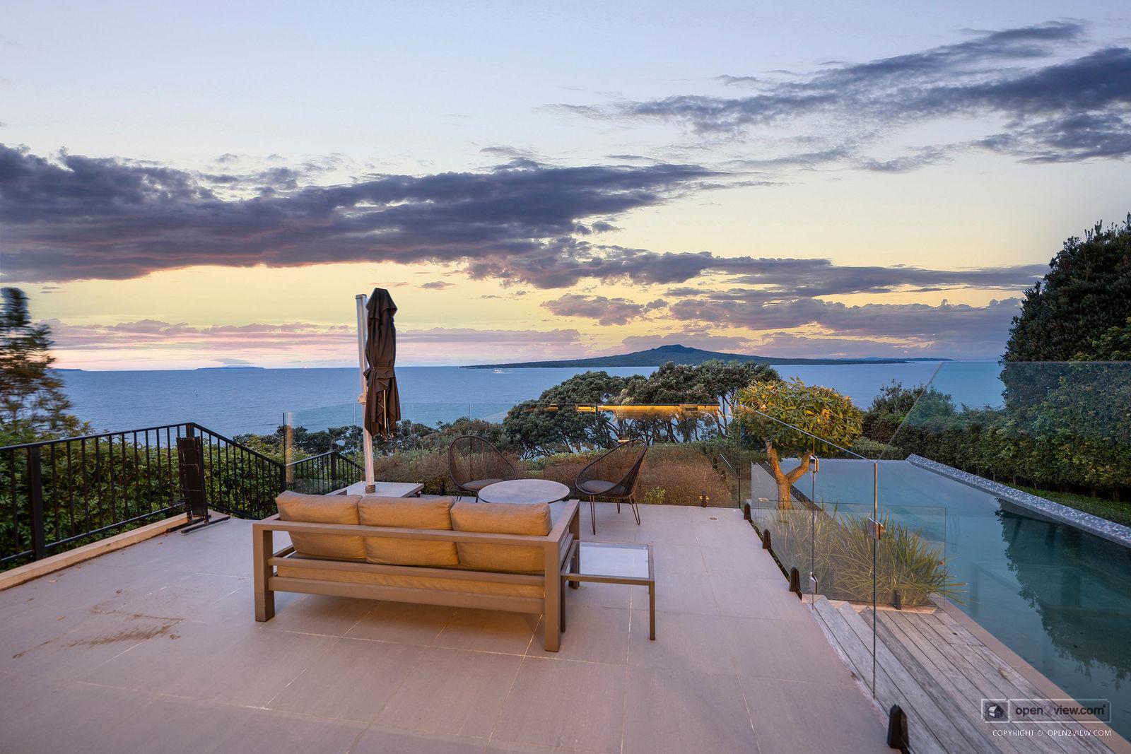 Slider image of 24 Seacliffe Avenue, Auckland