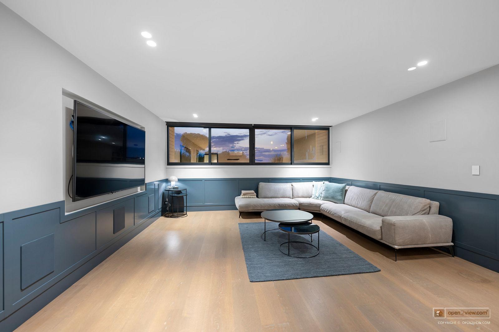 Slider image of 24 Seacliffe Avenue, Auckland