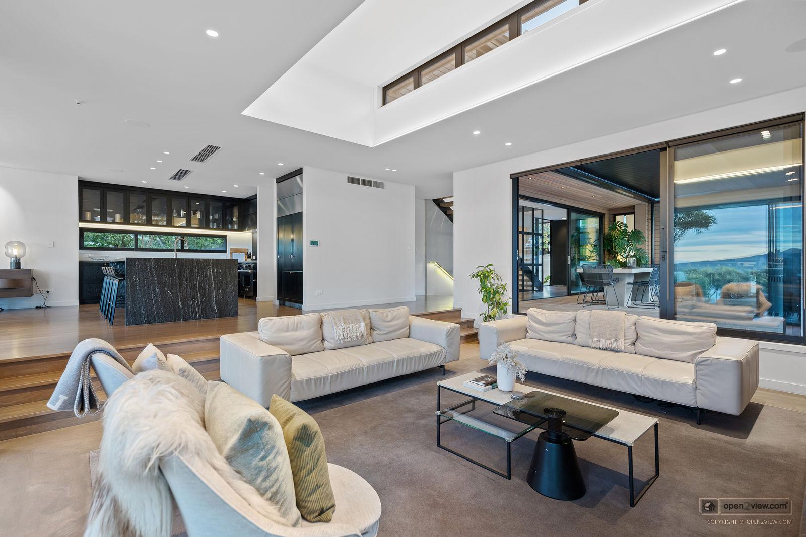 Slider image of 24 Seacliffe Avenue, Auckland