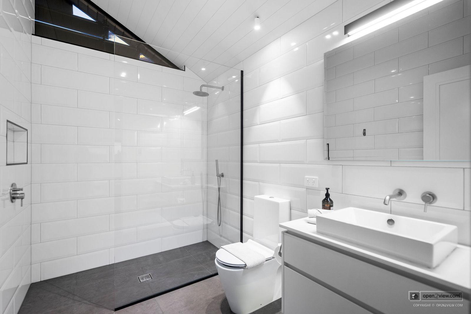 Slider image of 24 Seacliffe Avenue, Auckland