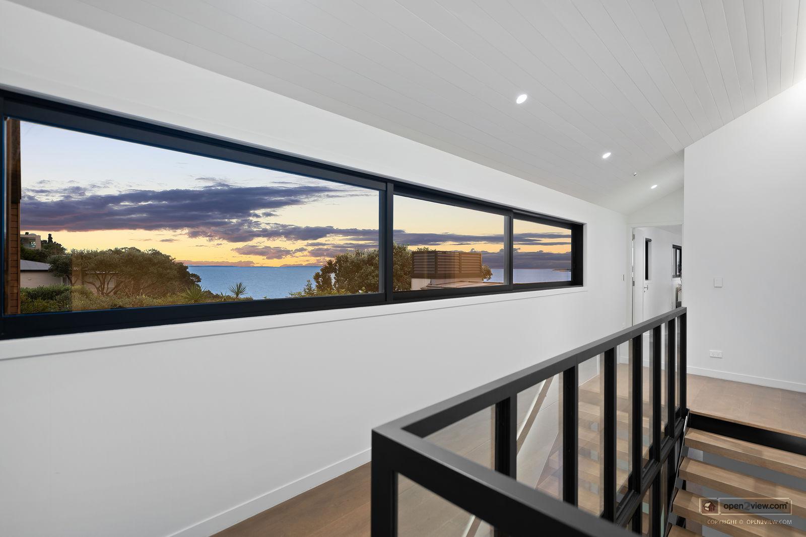 Slider image of 24 Seacliffe Avenue, Auckland