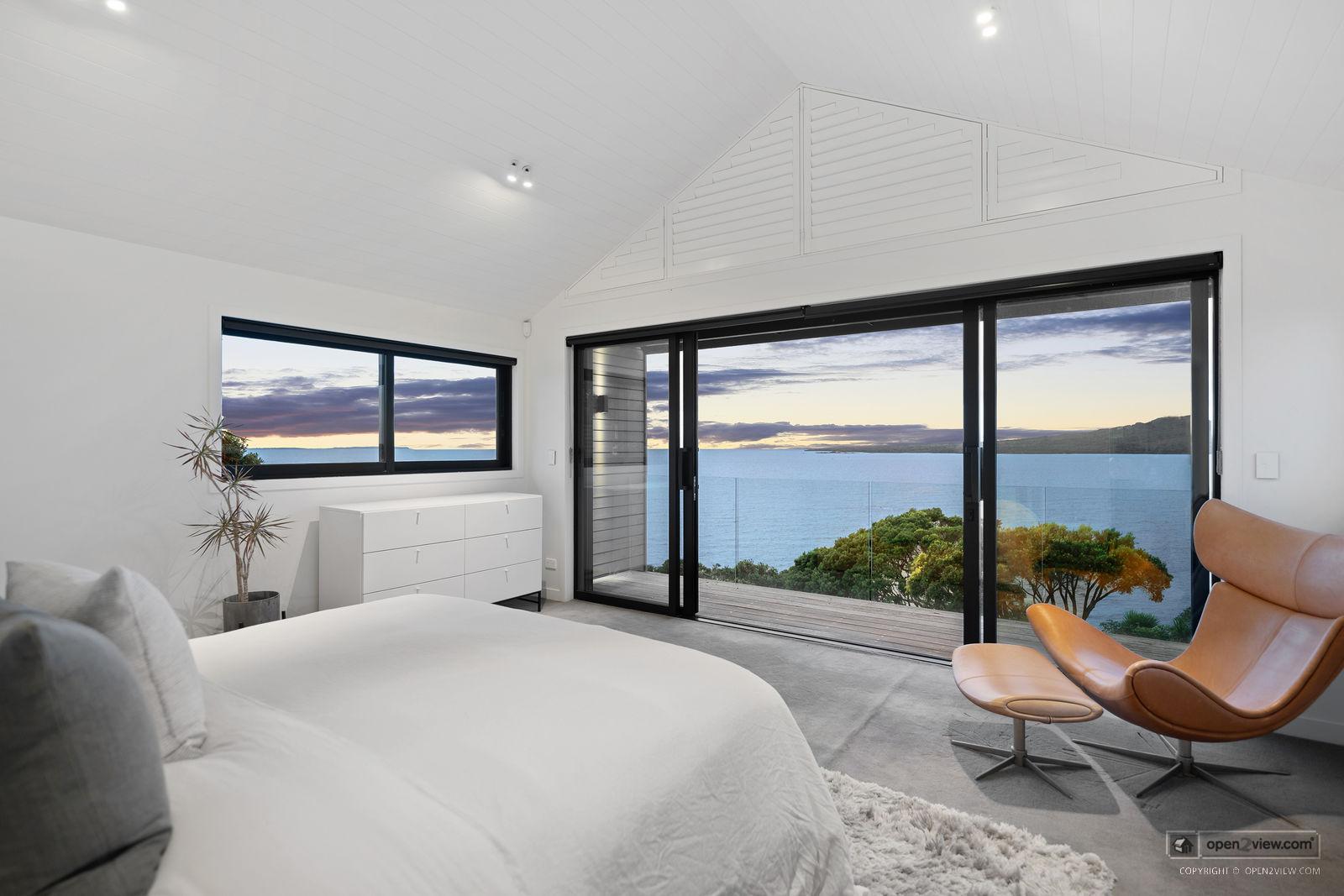 Slider image of 24 Seacliffe Avenue, Auckland