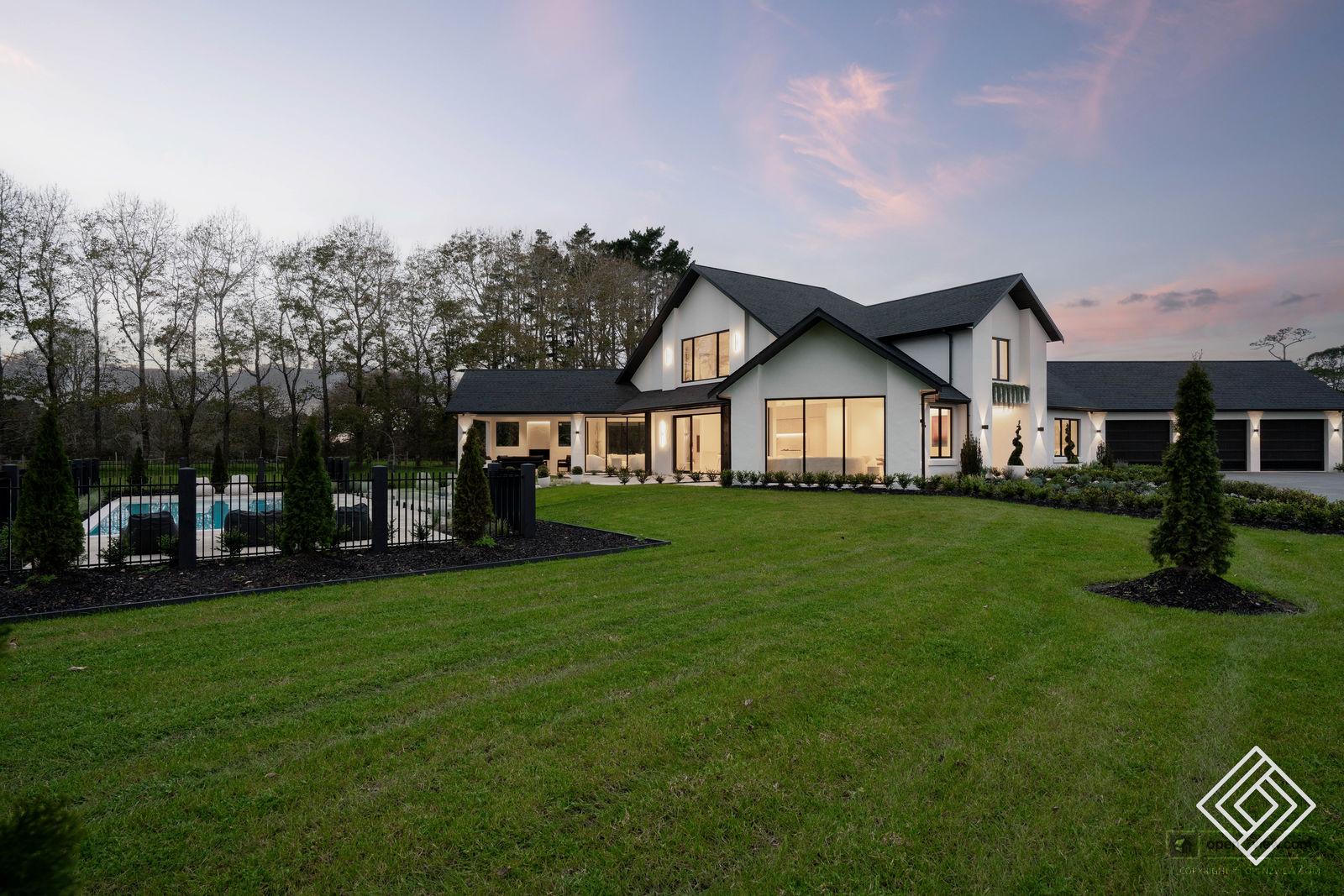 Slider image of 251D Blackbridge Road, Auckland