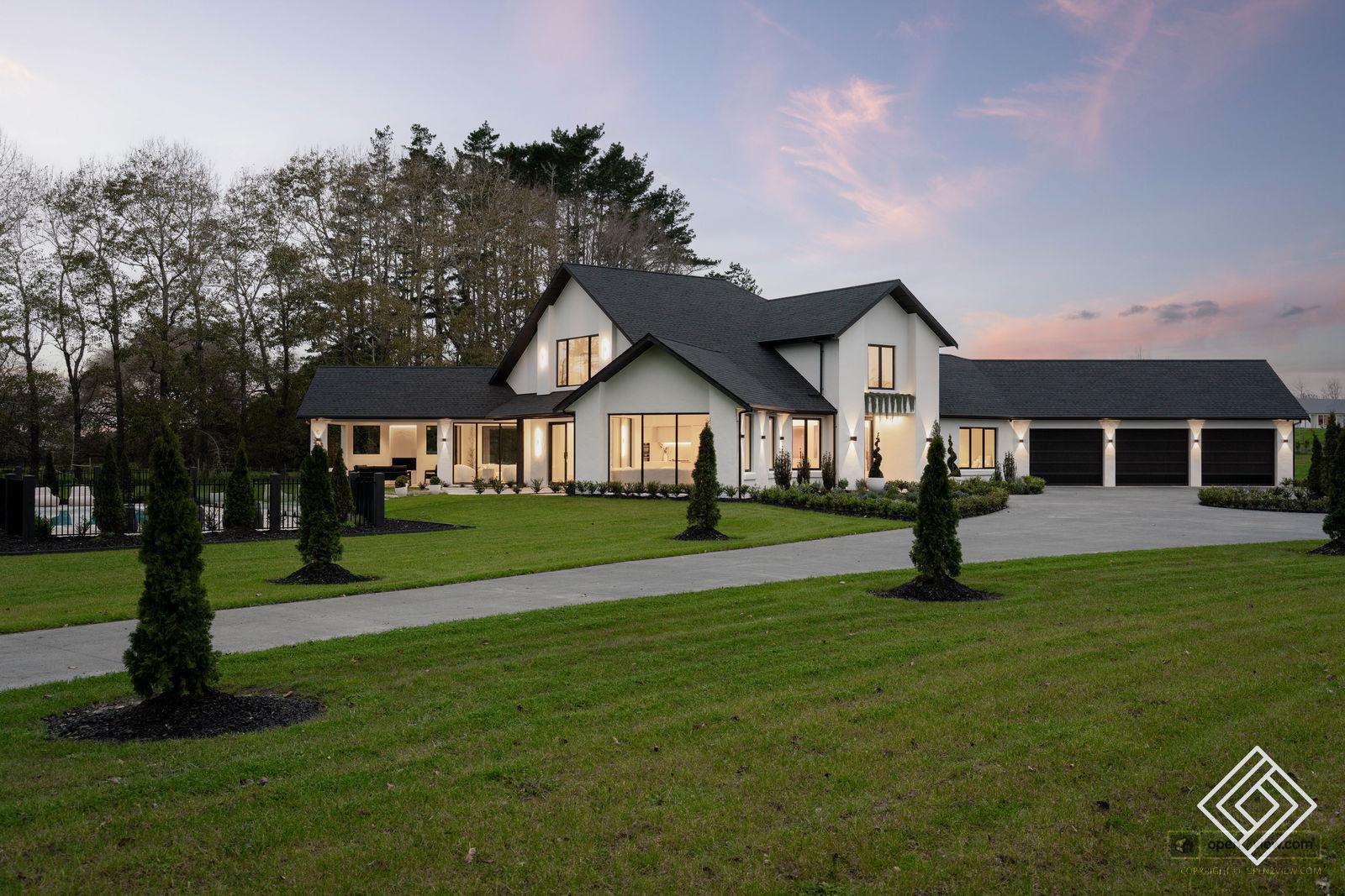 Slider image of 251D Blackbridge Road, Auckland