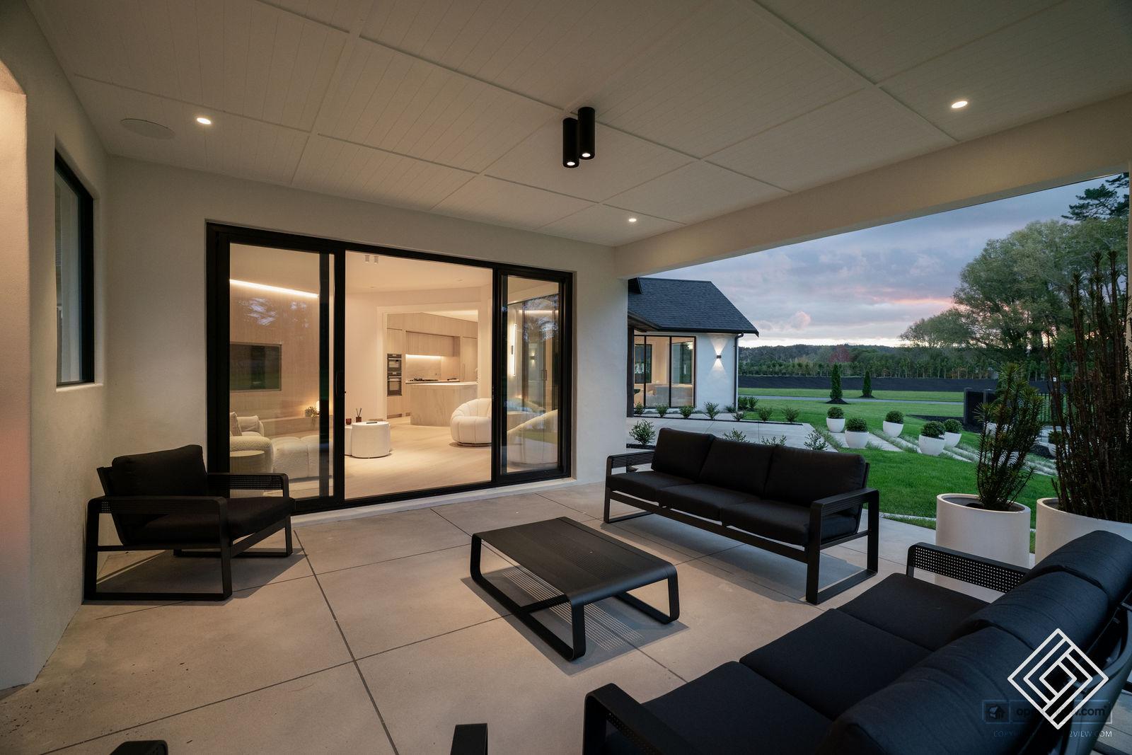 Slider image of 251D Blackbridge Road, Auckland