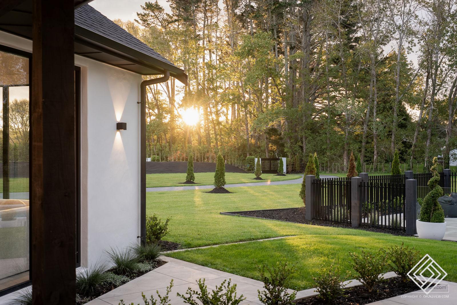 Slider image of 251D Blackbridge Road, Auckland