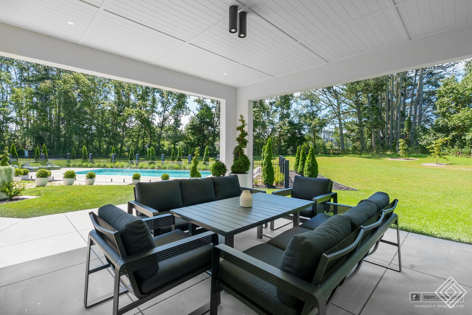 Slider image of 251D Blackbridge Road, Auckland