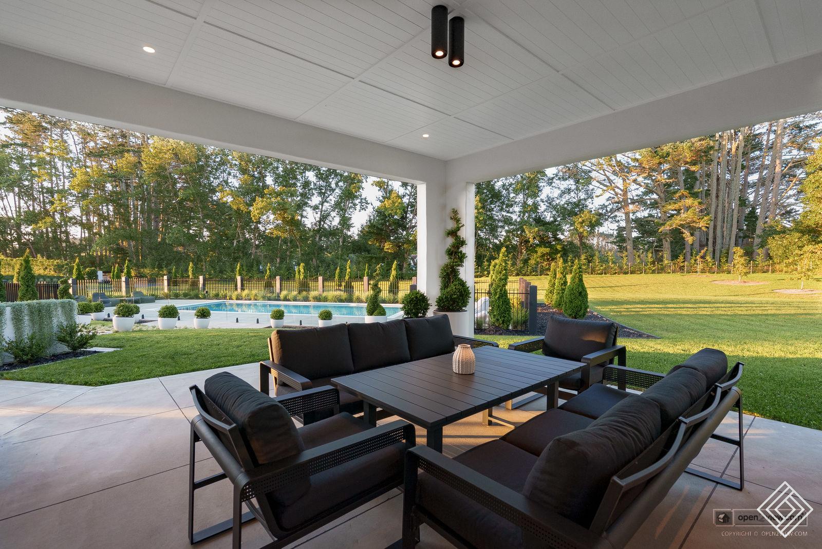 Slider image of 251D Blackbridge Road, Auckland