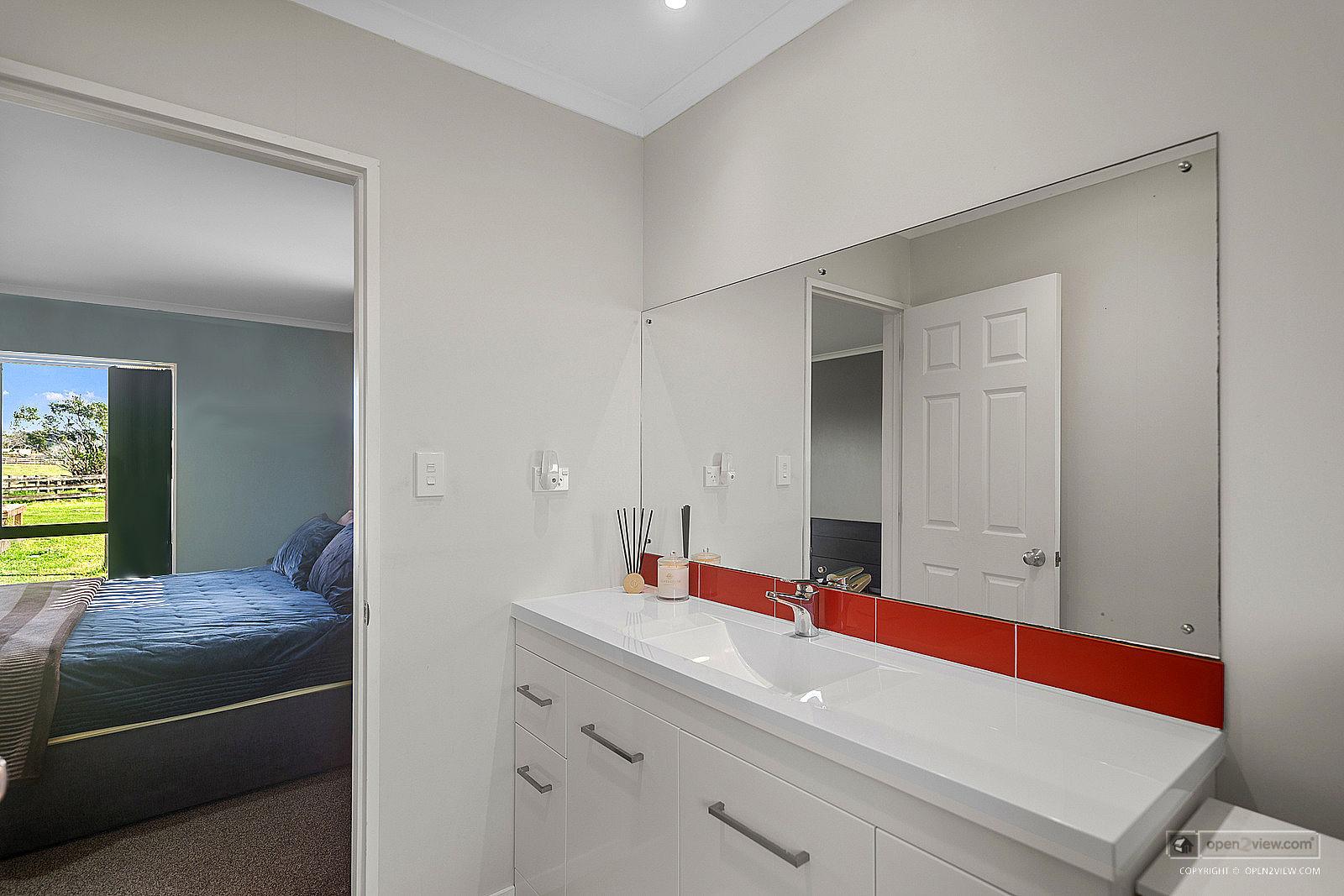 Slider image of 118 Cottle Road, Auckland