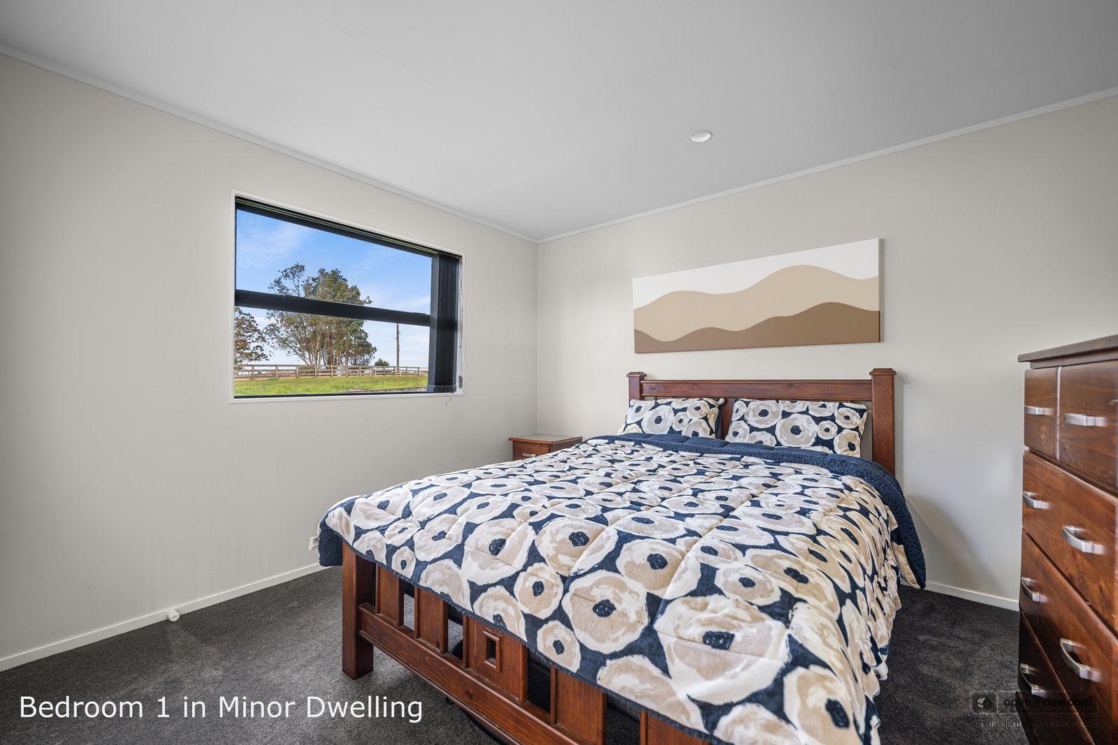 Slider image of 118 Cottle Road, Auckland