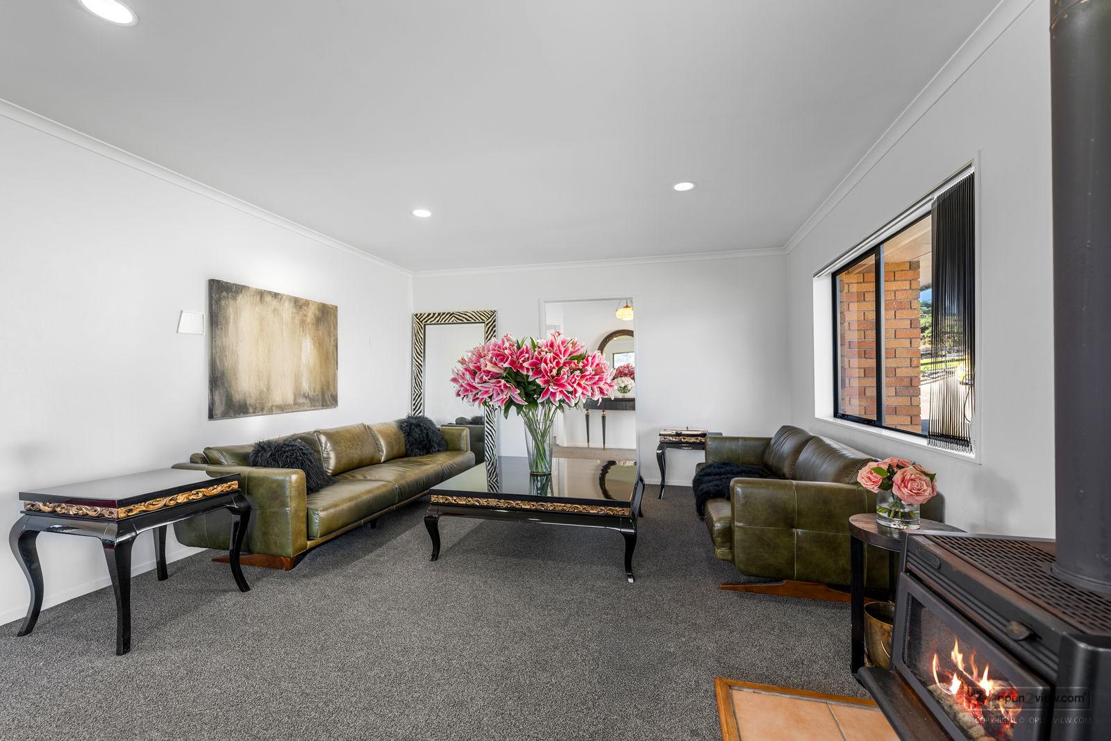 Slider image of 118 Cottle Road, Auckland