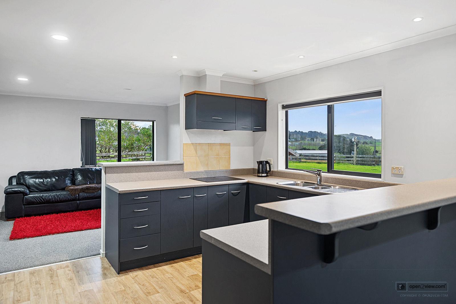 Slider image of 118 Cottle Road, Auckland