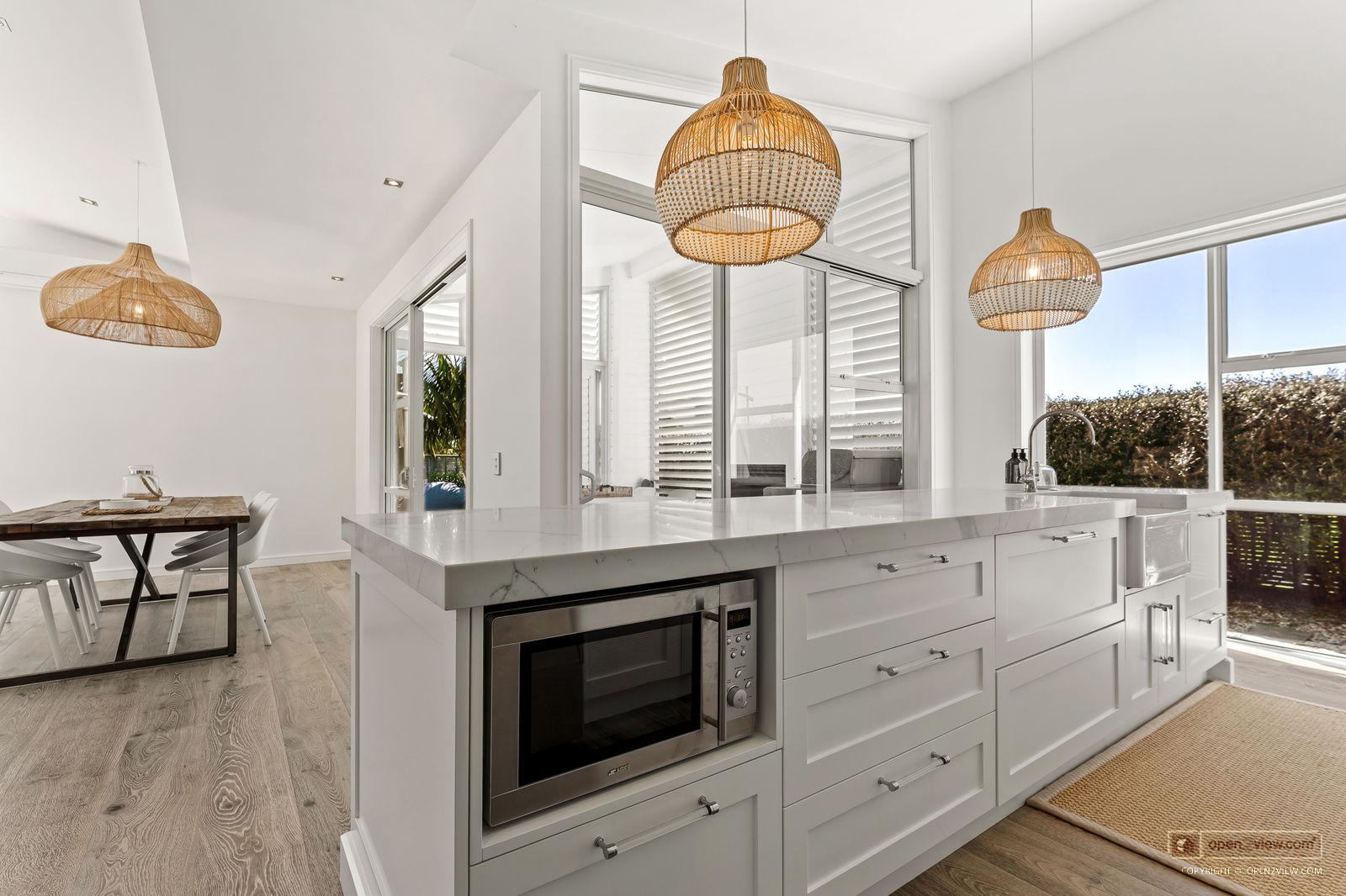 Slider image of 15 Kewai Street, Auckland