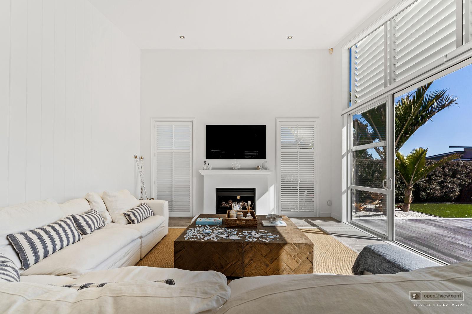 Slider image of 15 Kewai Street, Auckland