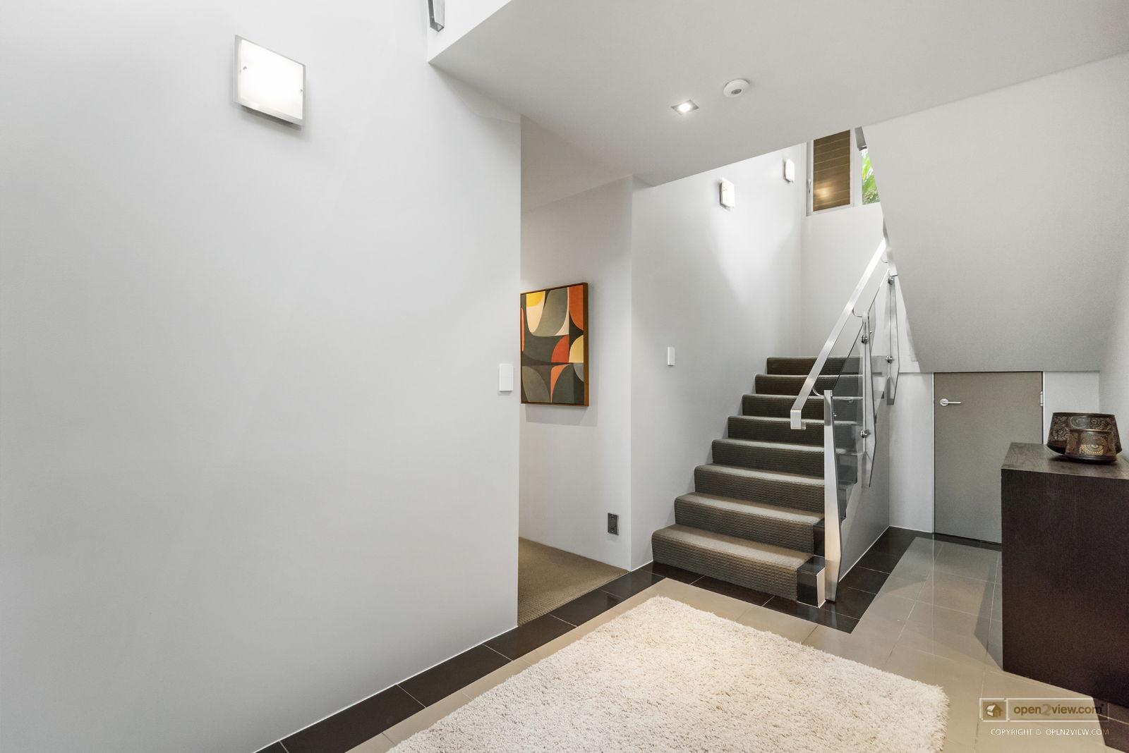 Slider image of 22B Beach Road, Auckland