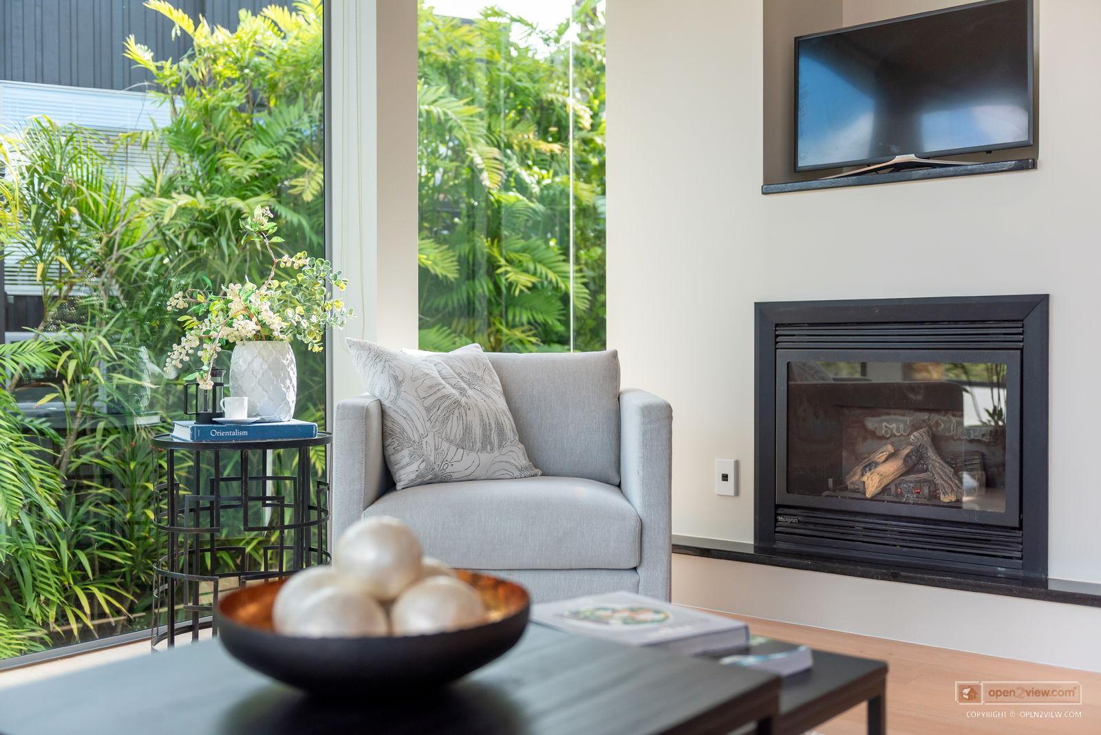 Slider image of 22B Beach Road, Auckland