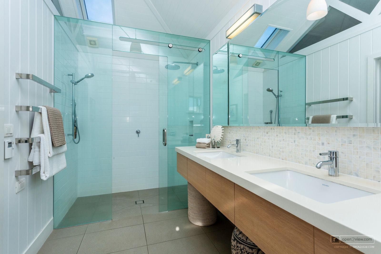 Slider image of 24 Hamana Street, Auckland